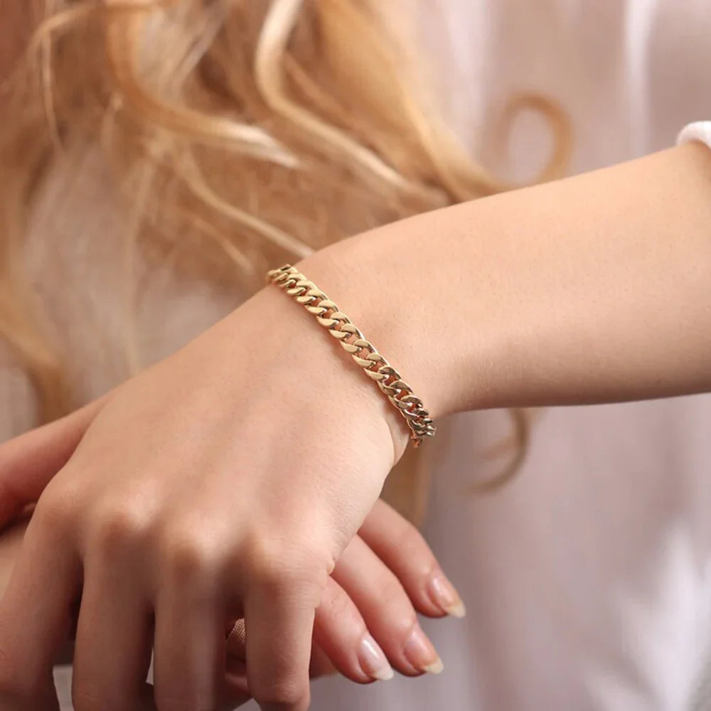SORI STYLE Chain Bangle Bracelet — alternative angle