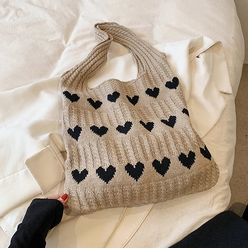Perfecsy 1pc Knitted Bag, Heart-shaped Tote Bag, Women's Diagonal Shoulder Bag, Fashionable and Personalized Woven Bag — colo