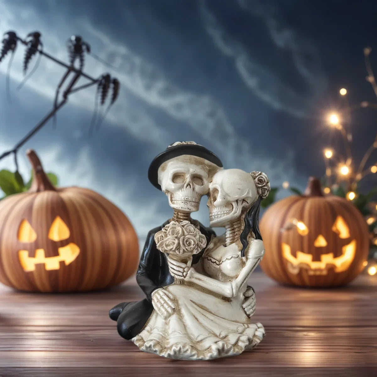 Perfecsy 1 Piece Skull Couple Decoration - Gothic Romantic Resin Art Decoration, Halloween Decoration, Unique Home and Escape