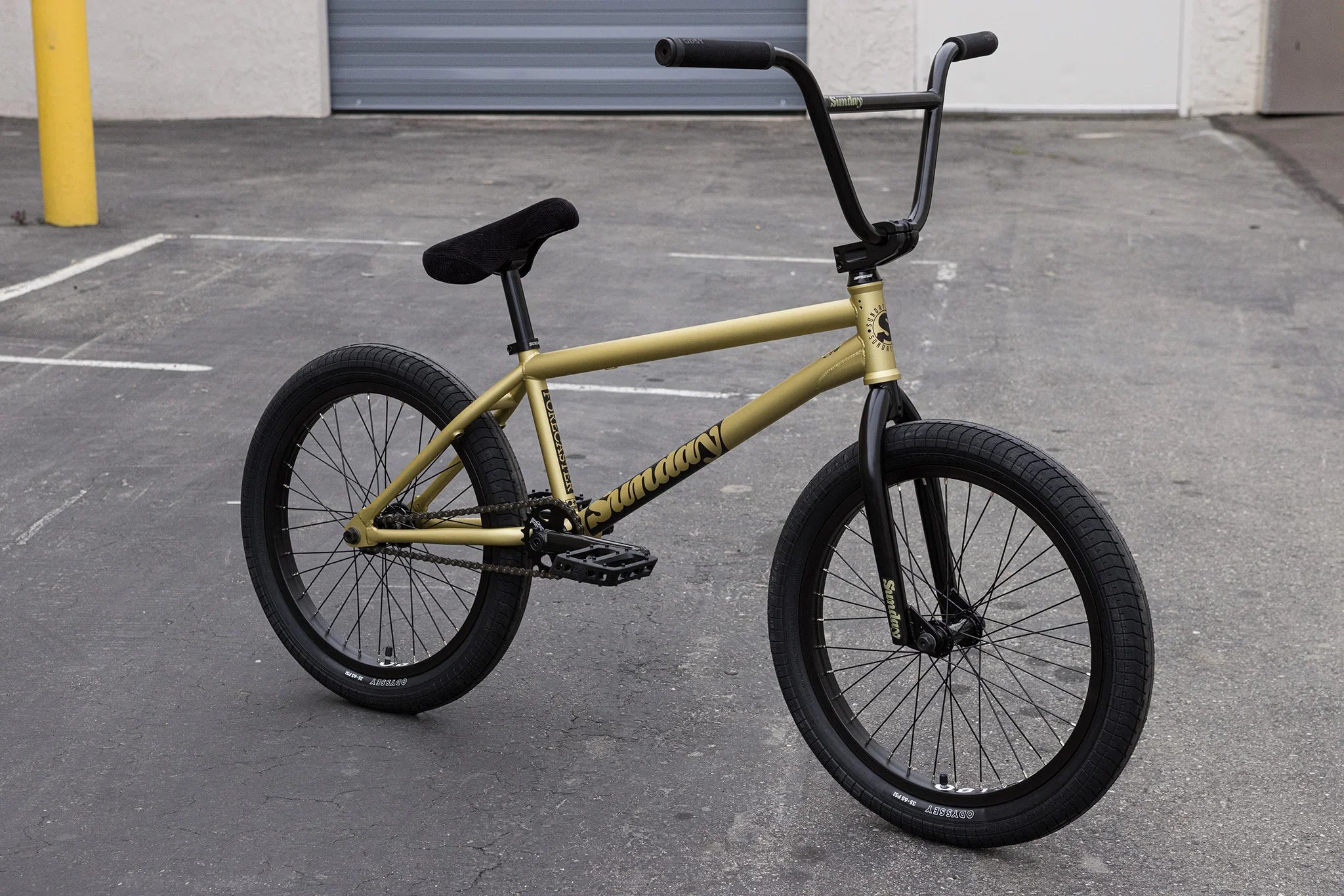Sunday 2025 Forecaster (FC) Broc Raiford Signature 21″ Complete BMX Bike - Matte Metallic Gold (LHD)