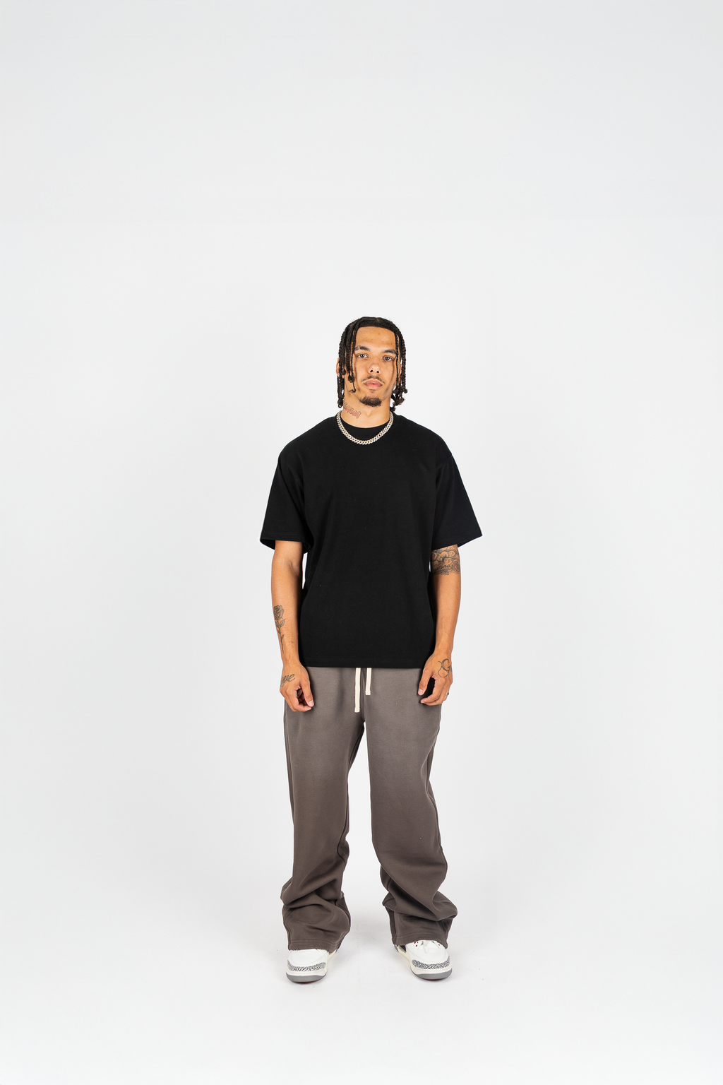 Superline Weathered Sweatpants — detail shot 9