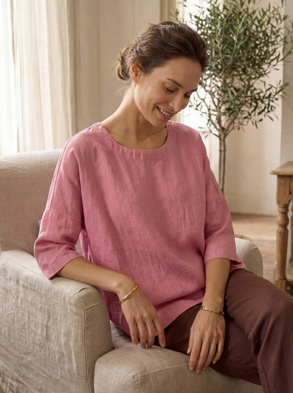 LINTICO 100% Linen Boatneck 3/4 Length Sleeve Top AURORA — detail close-up