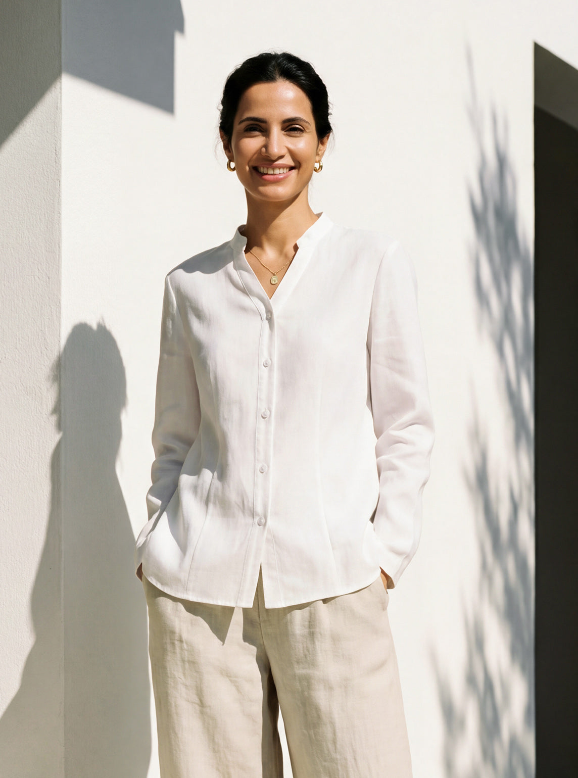LINTICO Linen-Lyocell Mandarin Collar Fitted Seam Shirt THORA — construction detail