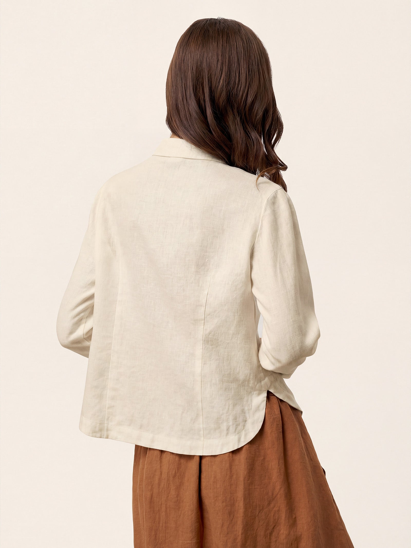 LINTICO 100% Linen Small Collar Curved Hem Tailored Shirt AVELINE — comparison shot