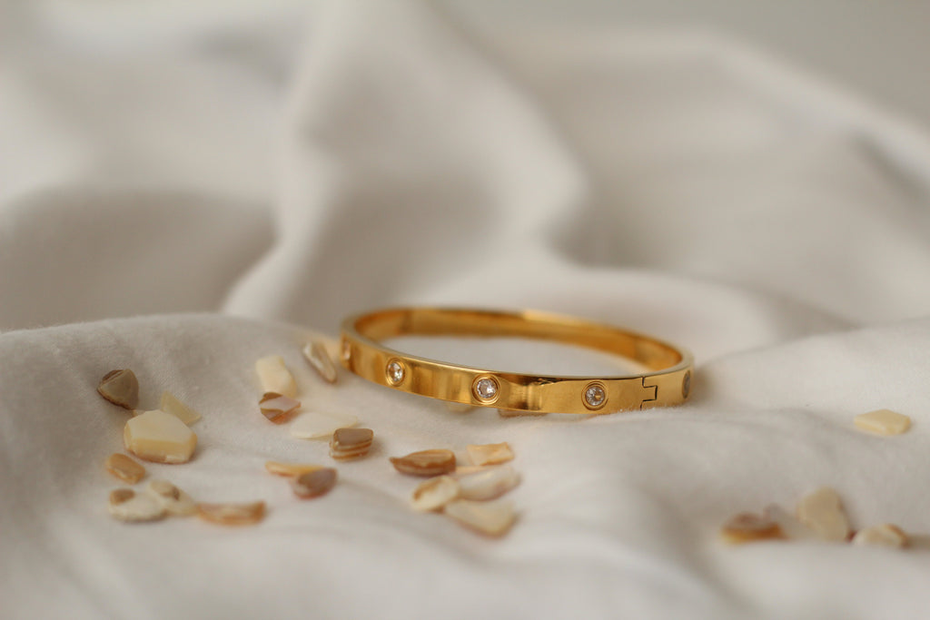 KADOU BOUTIQUE Sparkle Hinged Bangle — fabric or material detail