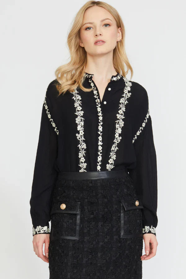 KADOU BOUTIQUE Embroidered Edge Stand Collar Blouse — detail close-up
