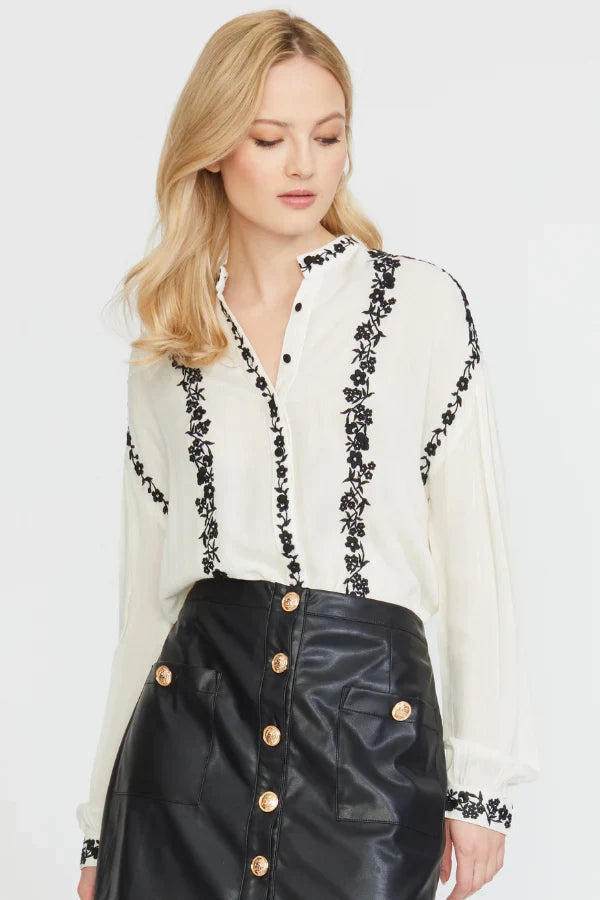 KADOU BOUTIQUE Embroidered Edge Stand Collar Blouse — alternative angle
