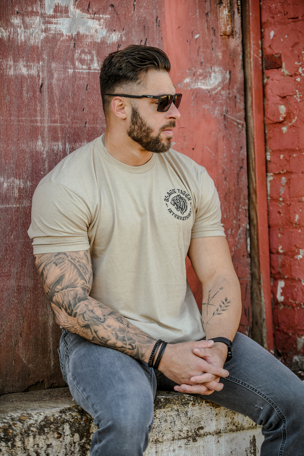 Black Tiger International Tomahawk Tiger Tee Shirt — scale reference