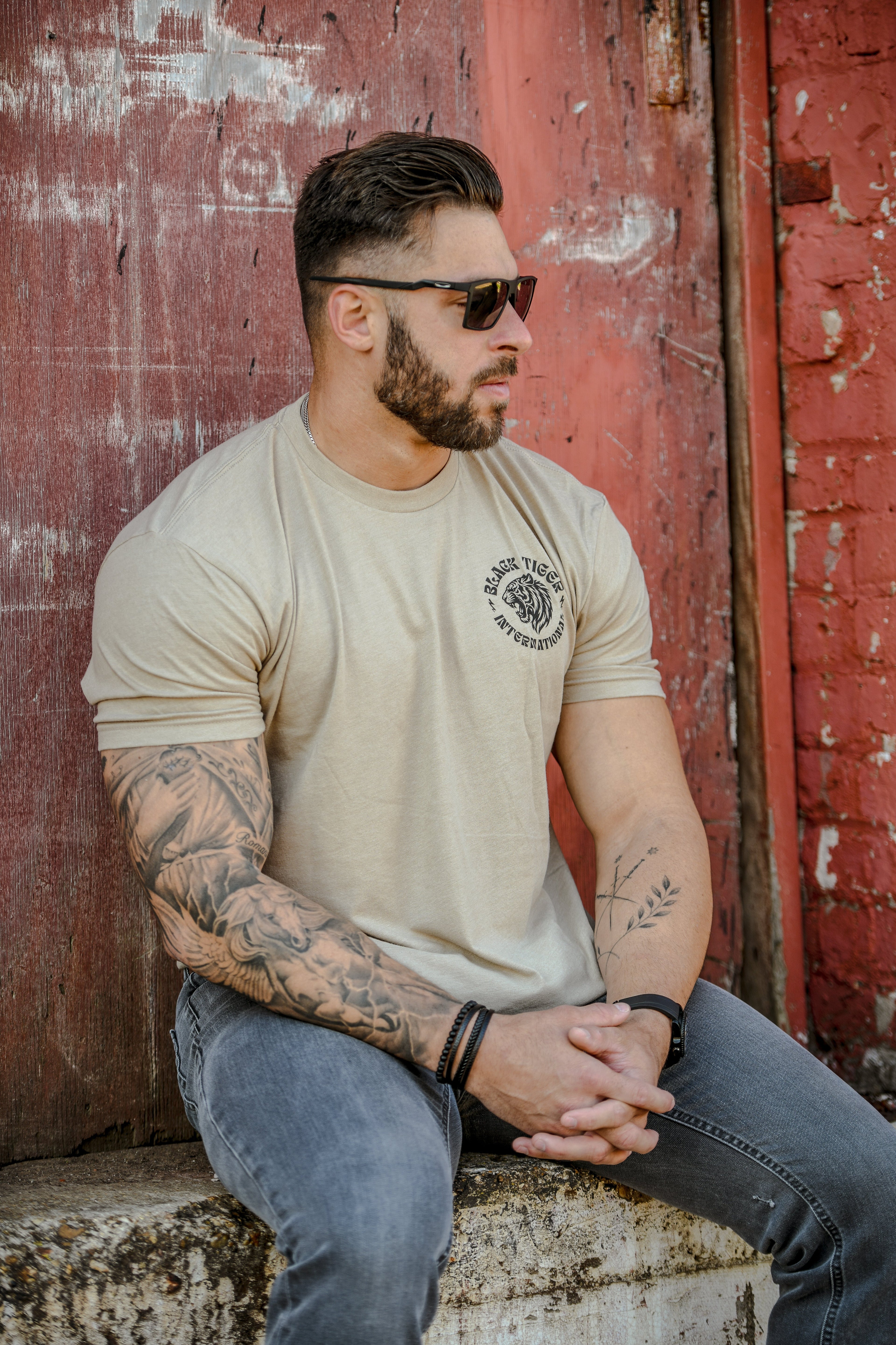 Black Tiger International Tomahawk Tiger Tee Shirt — scale reference