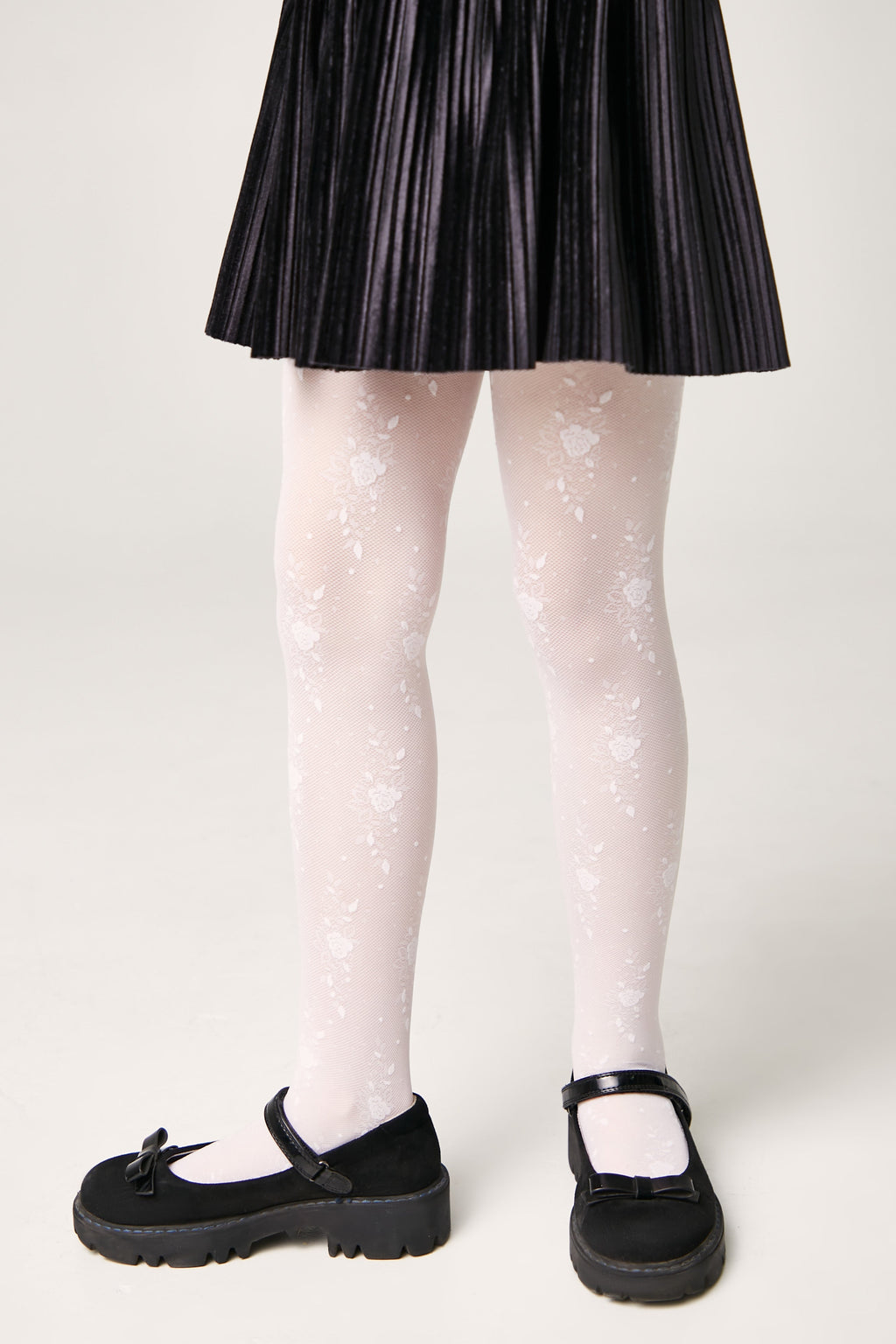 TheRanok.com Conte Tights for girls Sofia 20 Den - Floral Pattern — product on model