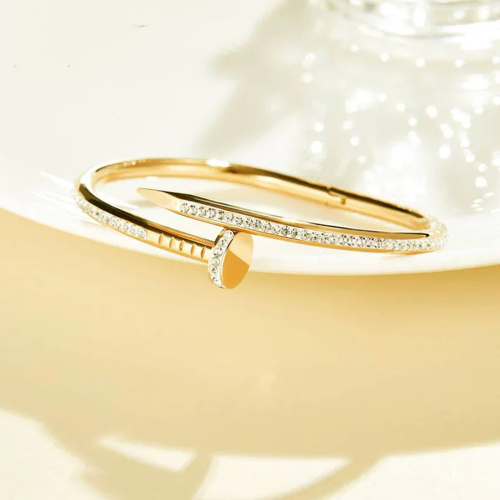 SORI STYLE Nail Diamond Bracelet - Sori Style — back view