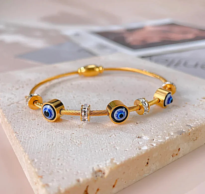 SORI STYLE Golden Evil Eye Cable Bracelet — side view