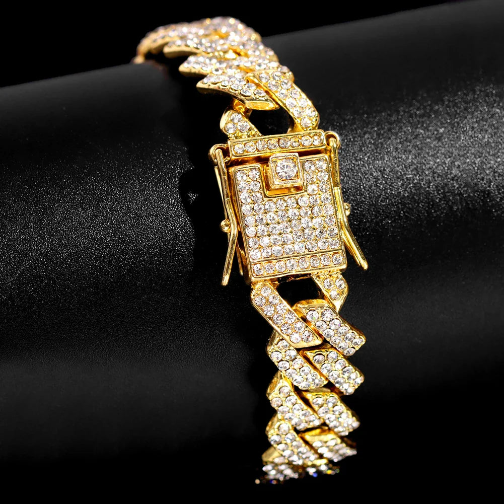 SORI STYLE 14MM Cuban Link Chain Bracelet — feature highlight