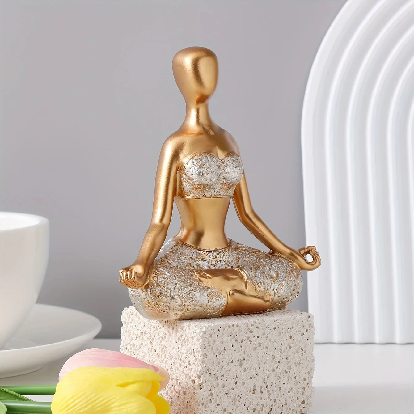 Perfecsy Yoga girl ornaments, tv stand decorations, body art figurines, meditation yoga ornaments, office decorations, lifeli