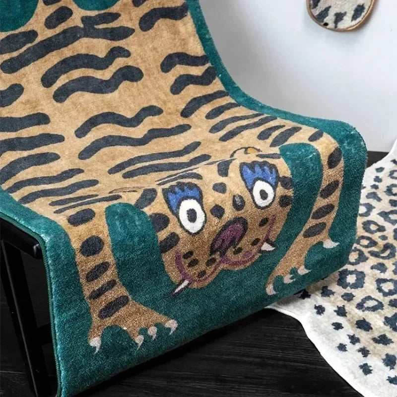 Perfecsy VIKAMA Cartoon Leopard Carpet For Cooling And Warmth, Home Decoration, Bedroom Plush Floor Mat, Living Room Rest Are