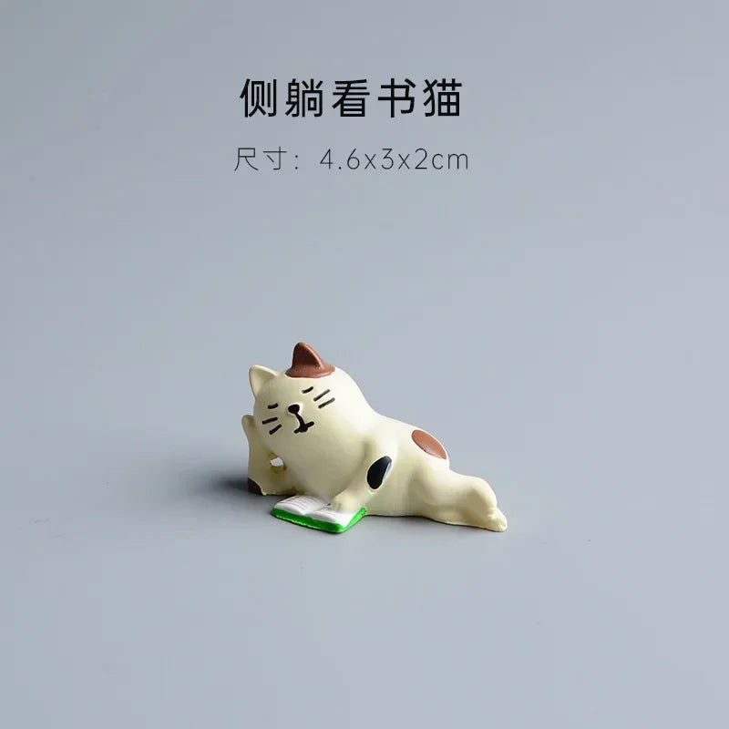 Perfecsy ZAKKA Miniatures Study Bookcase Home Decor Cute Cartoon Cat Retro Desk Gramophone Ornament Crafts Dollhouse Accessor