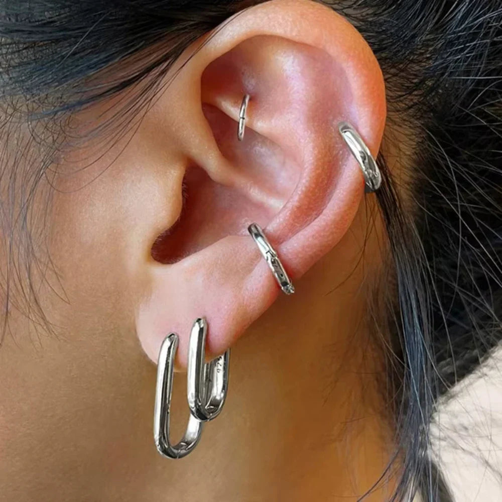 SORI STYLE Minimalist Huggie Square Hoop Earrings — alternative angle