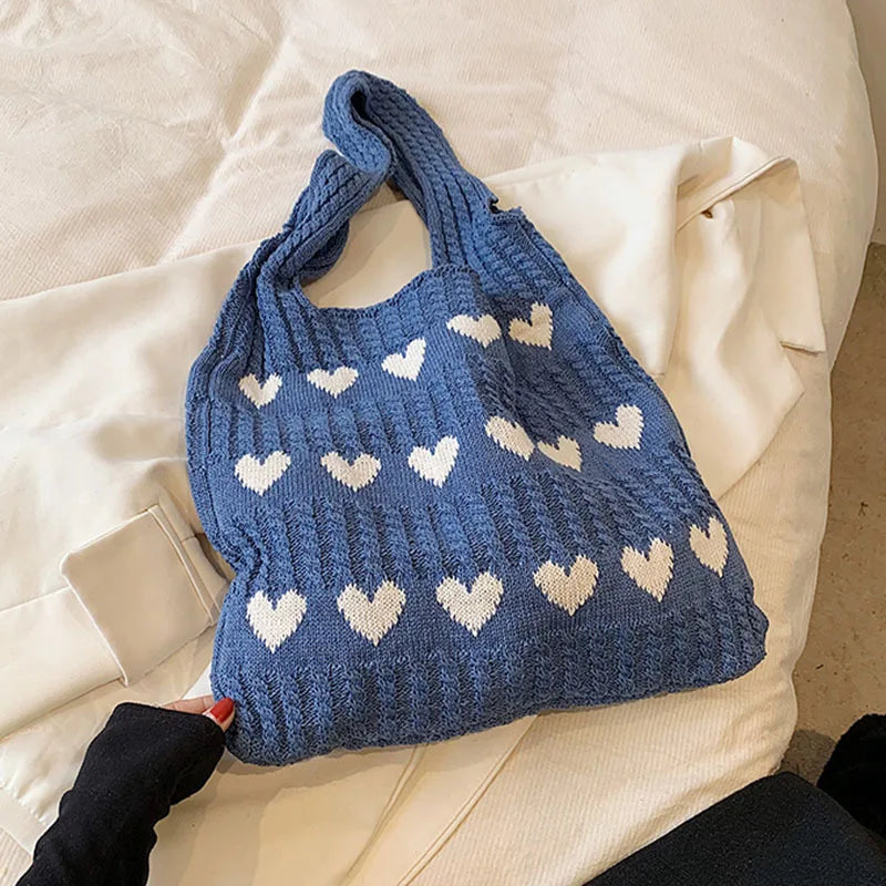 Perfecsy 1pc Knitted Bag, Heart-shaped Tote Bag, Women's Diagonal Shoulder Bag, Fashionable and Personalized Woven Bag — side
