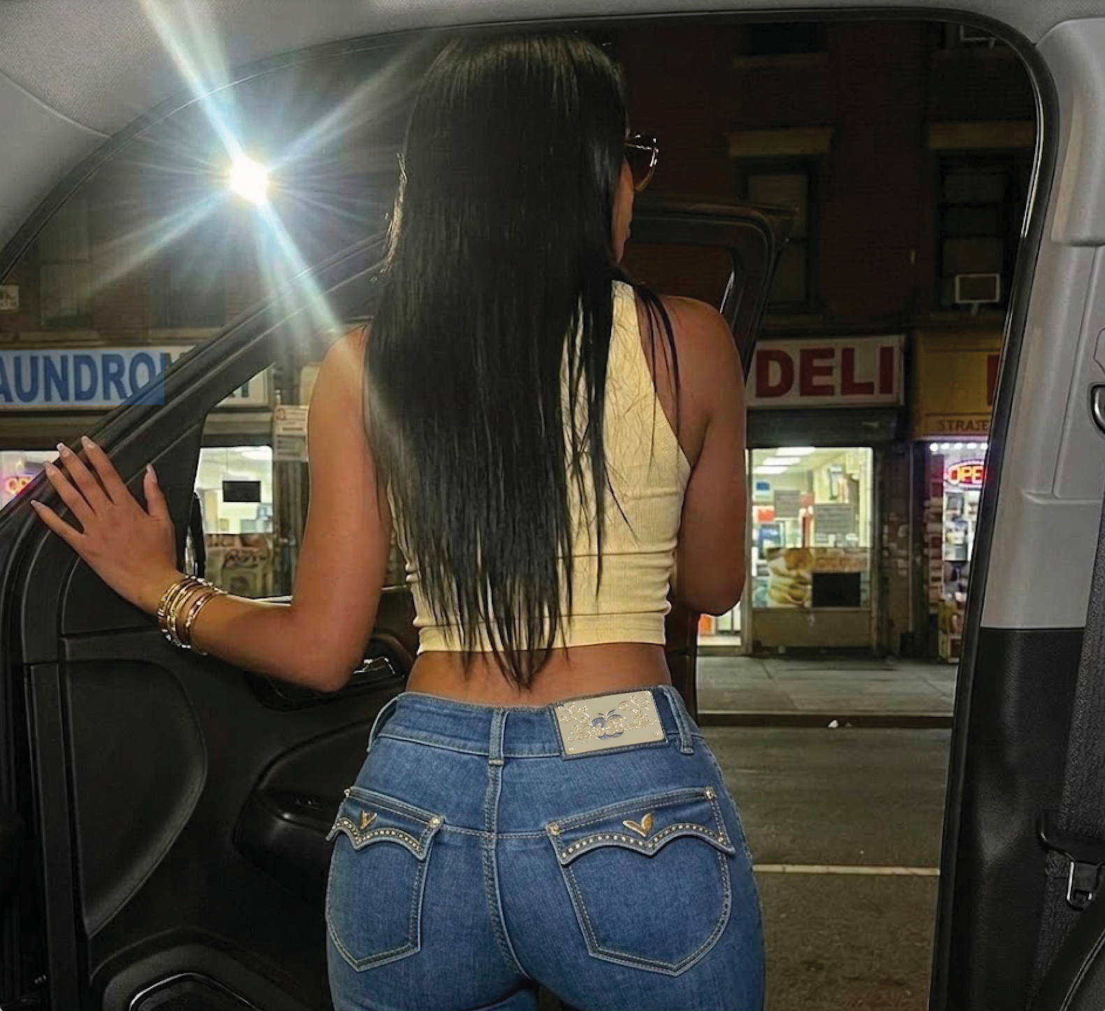Apple Bottom Jeans Forbidden Fit Wide Leg Jean - Savage Wash — packaging or label