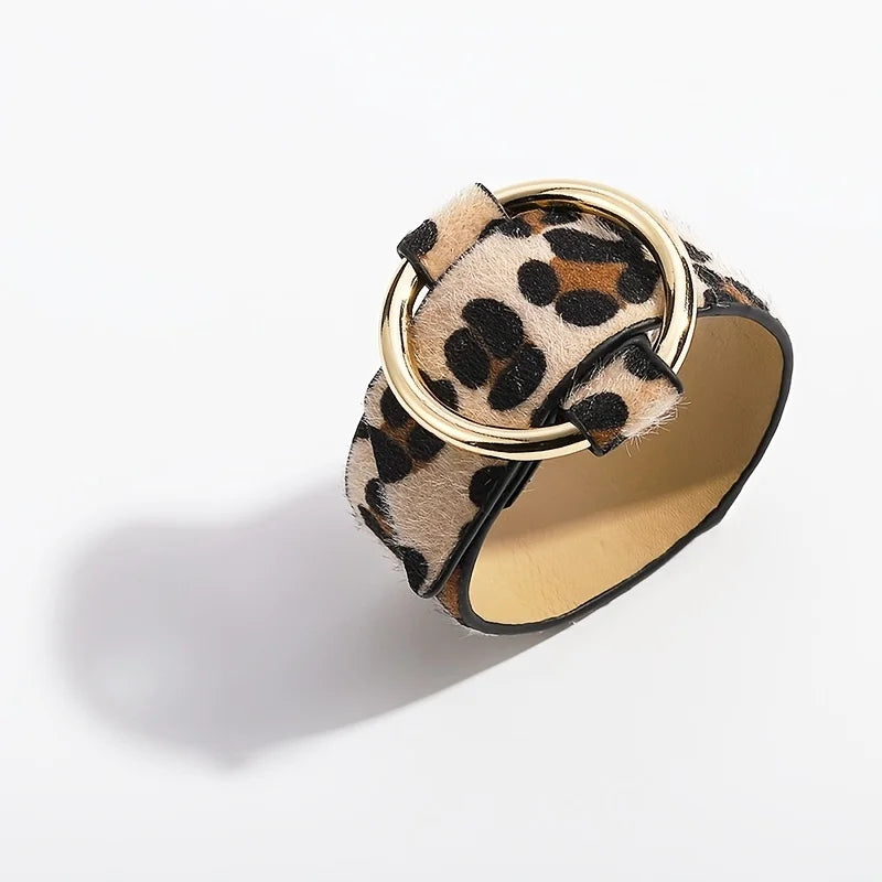 MyClosetAid Elegant Leather Leopard Bracelet — back view