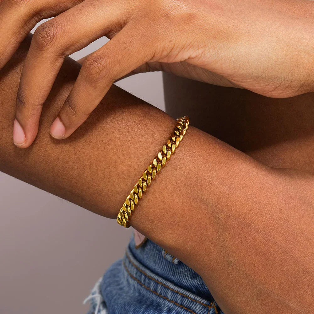 SORI STYLE Chain Bangle Bracelet — lifestyle context