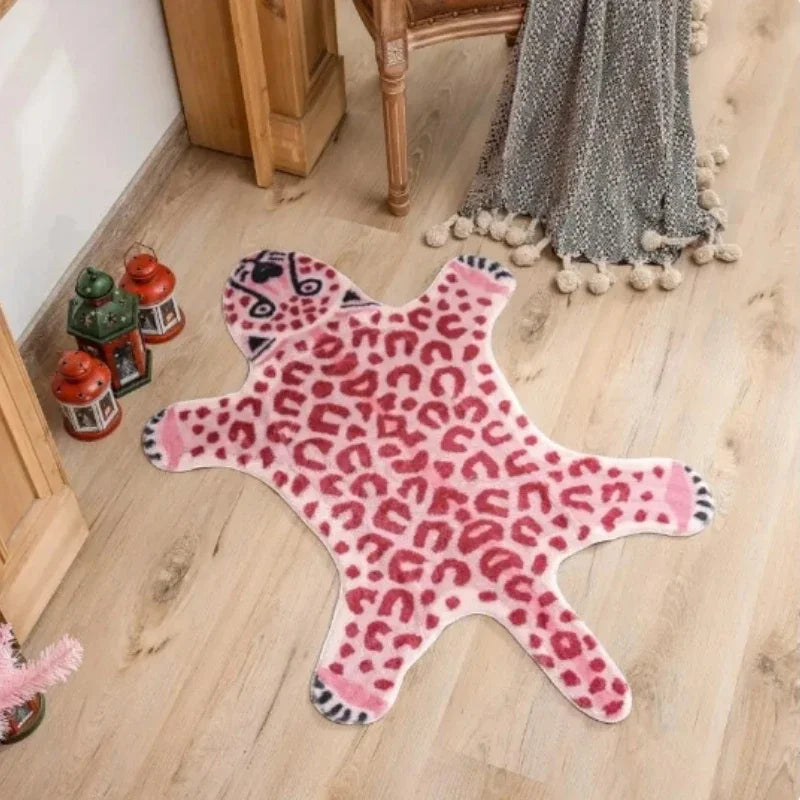 Perfecsy VIKAMA Cartoon Leopard Carpet For Cooling And Warmth, Home Decoration, Bedroom Plush Floor Mat, Living Room Rest Are