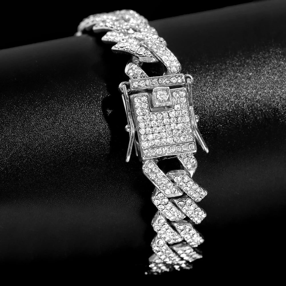 SORI STYLE 14MM Cuban Link Chain Bracelet — product on model