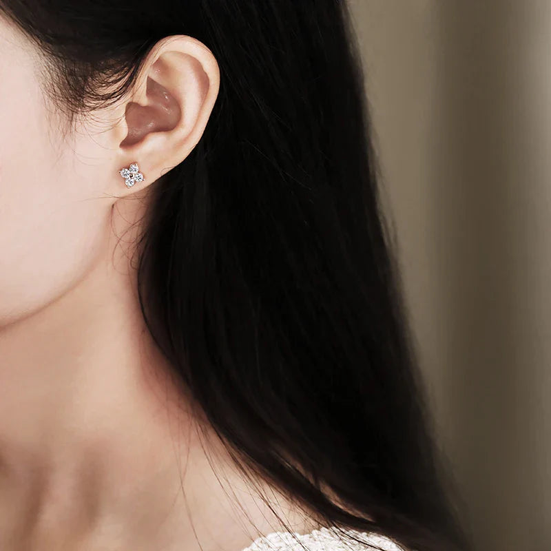 VVS1 D Round Moissanite Stud Earrings