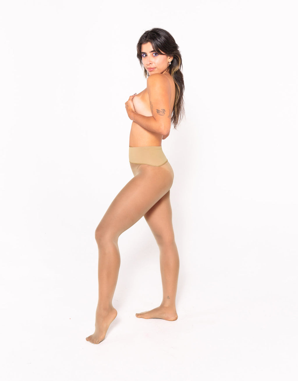 Les Belles Co SHEER ⦁ 02 — side view