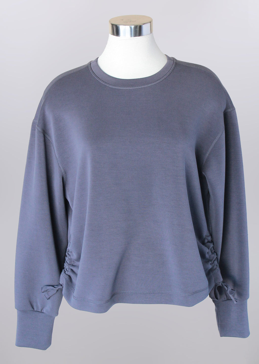 KADOU BOUTIQUE Soft Oversized Crew — detail close-up