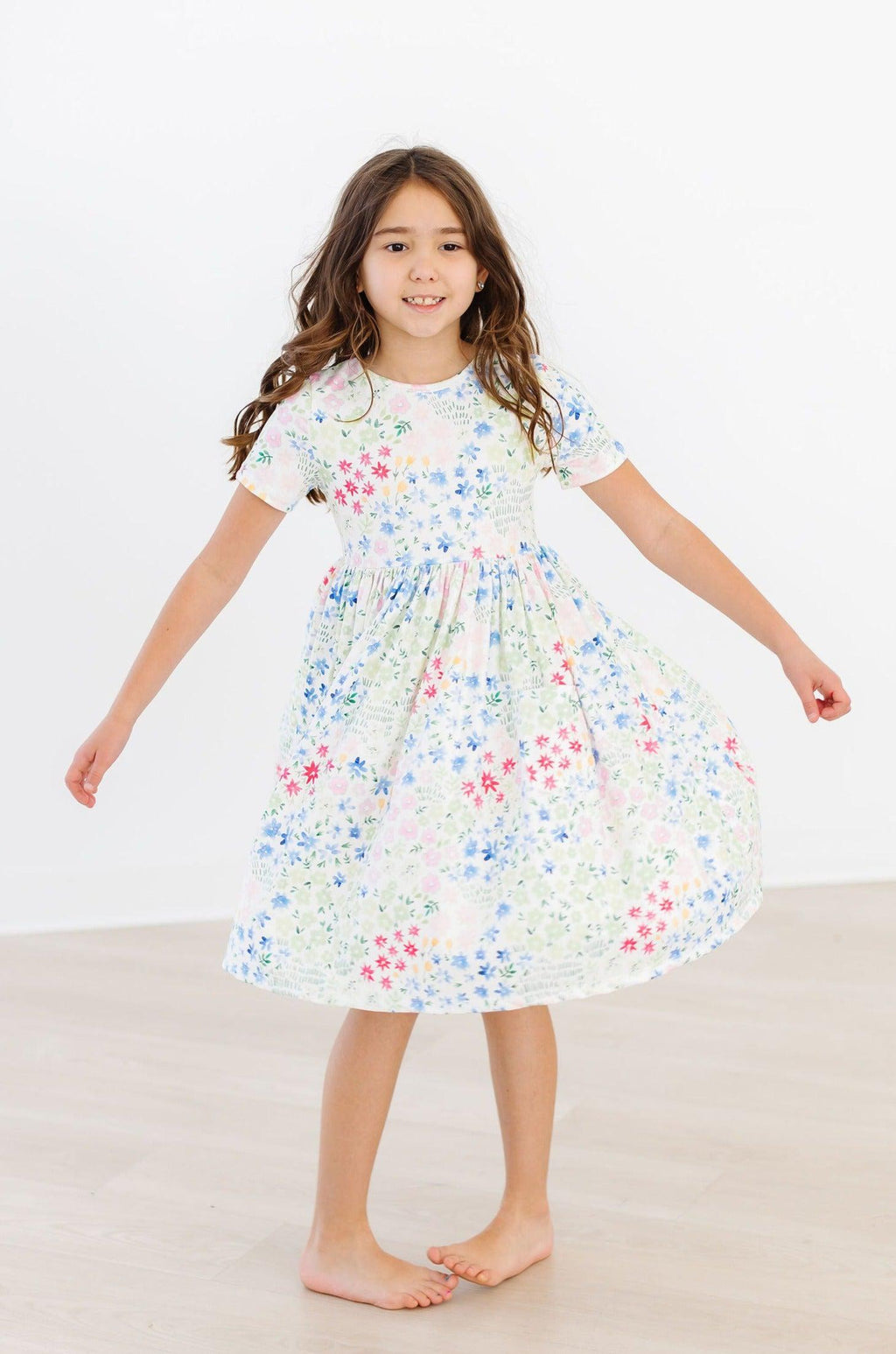 Mila & Rose ® Sunshine Meadows S/S Pocket Twirl Dress — detail close-up