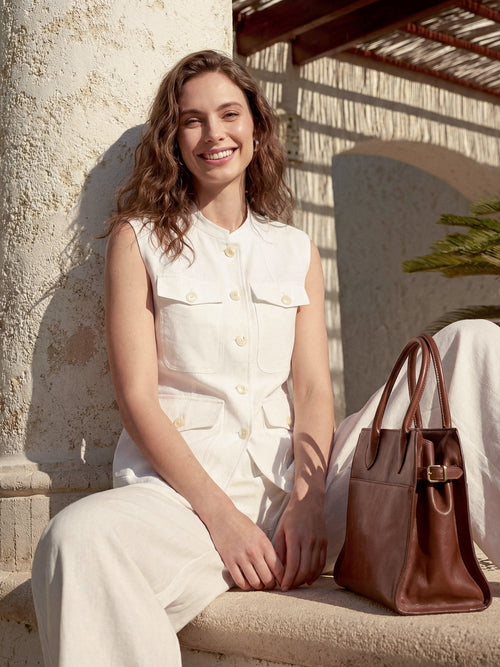 LINTICO 100% Linen Four-Pocket Tailored Sleeveless Vest COSIMA — construction detail