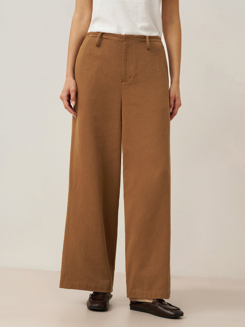 LINTICO Lyocell Linen Drawstring Straight Leg Pants RACHEL — LINTICO branding close-up
