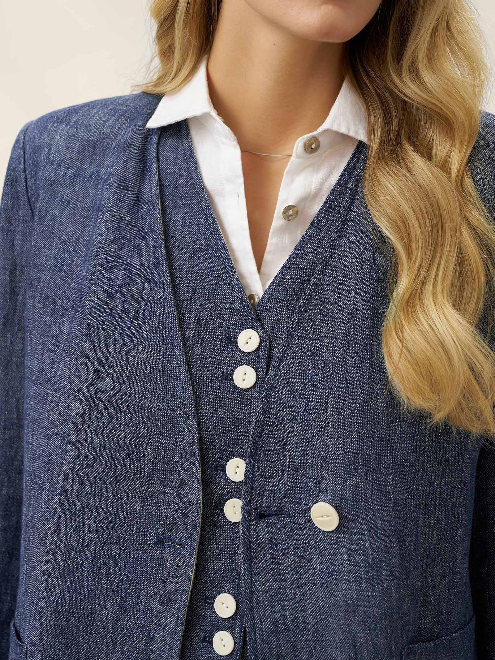 LINTICO Tencel Linen Reversible Denim Texture V Neck Jacket ELLIE — detail shot 7