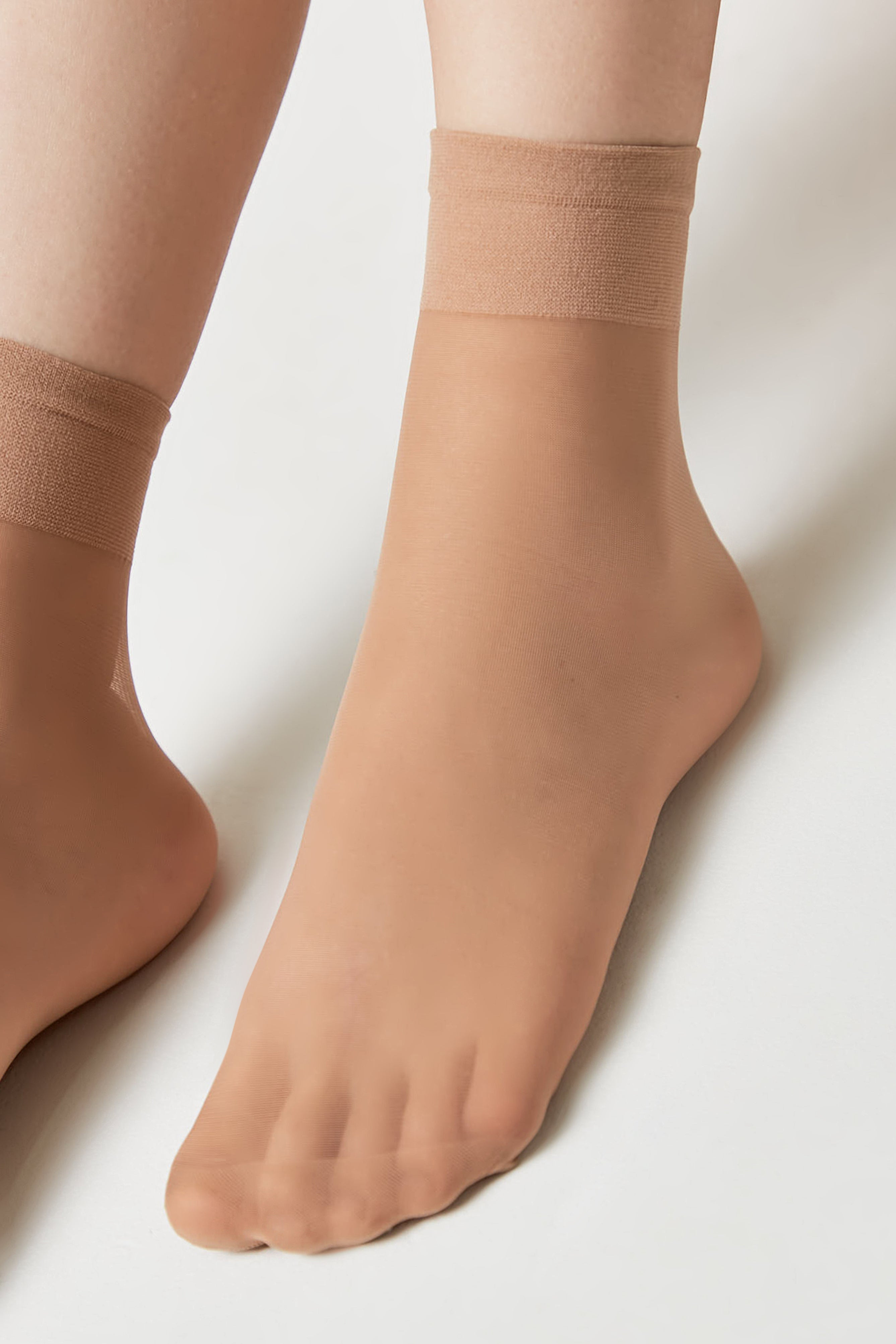 TheRanok.com Socks Conte Tension 20 Den (2 pairs) — in-use photo