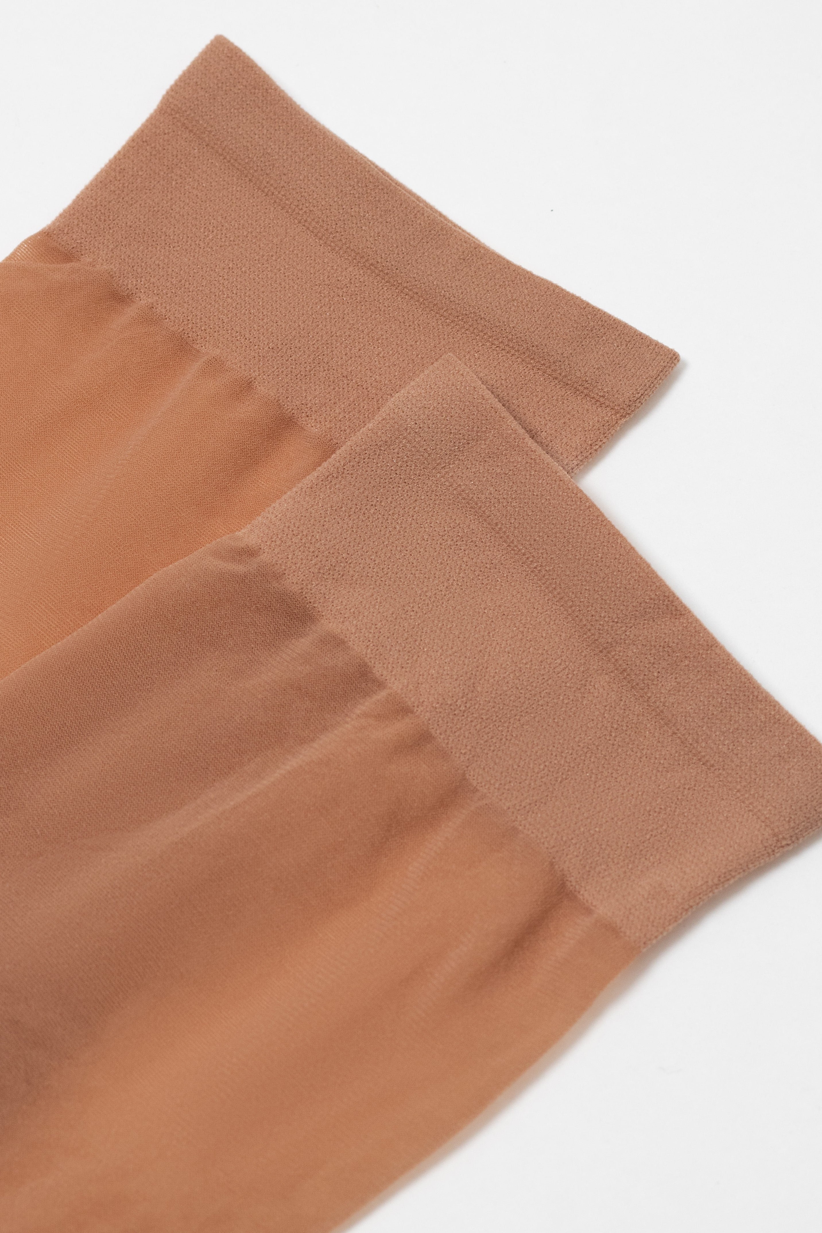 TheRanok.com Socks Conte Tension 20 Den (2 pairs) — comparison shot