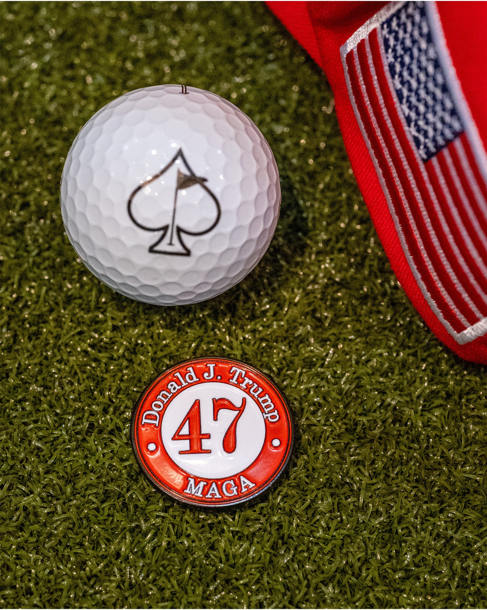 Pins and Aces 47 Ball Marker — alternative angle