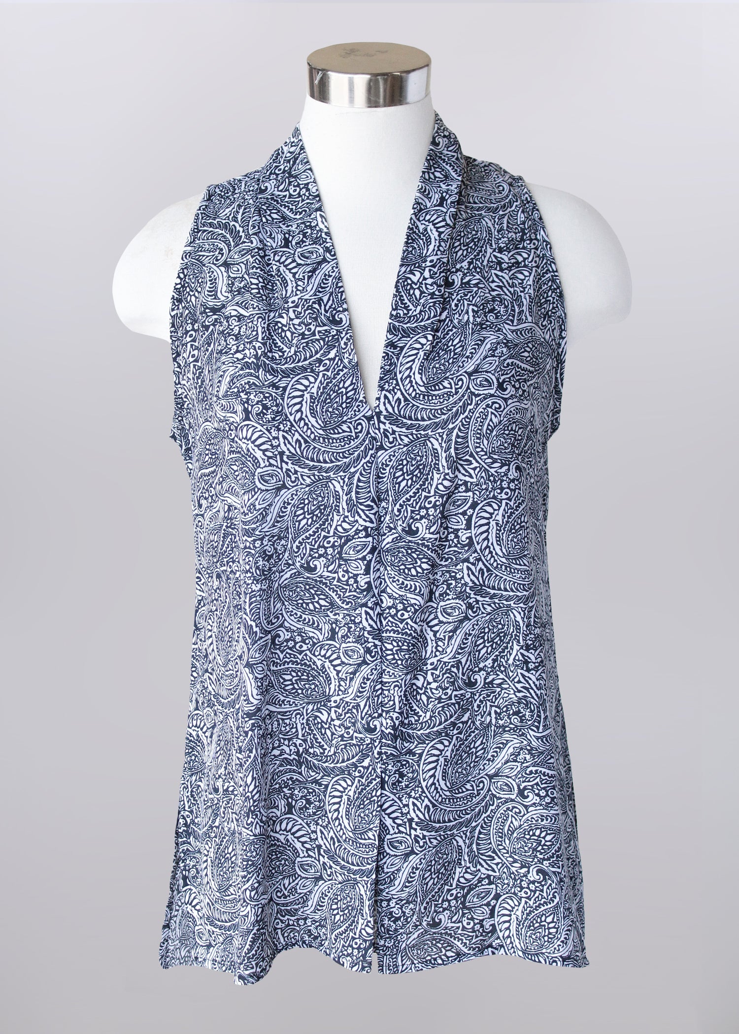 KADOU BOUTIQUE Sleeveless Weekend Top — main product shot