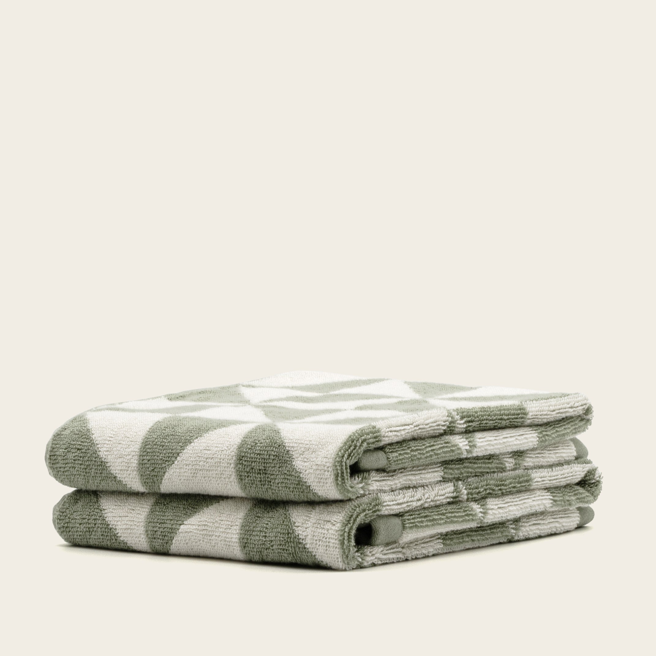 Italic Umbra Towels — in-use photo