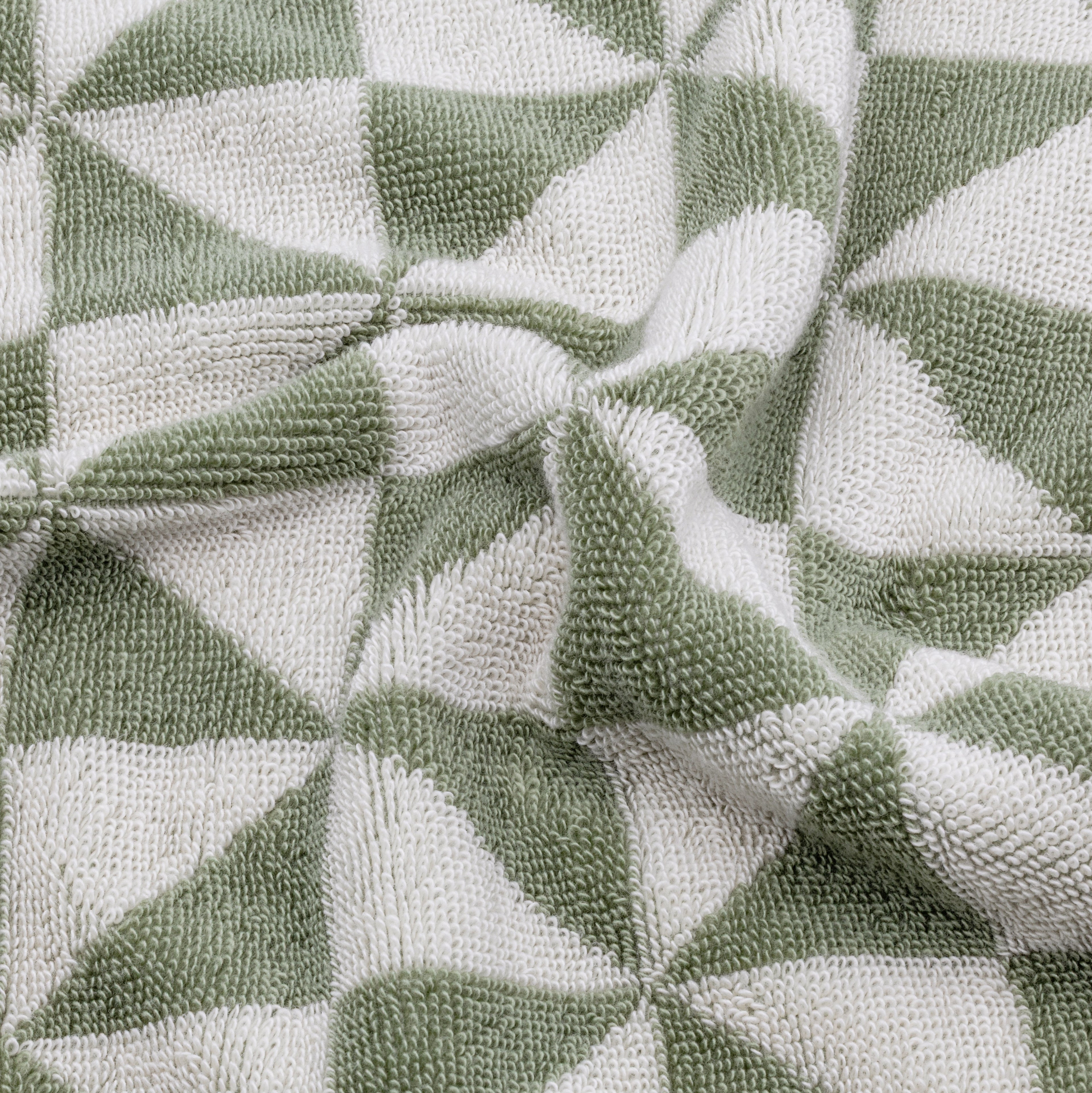 Italic Umbra Towels — comparison shot
