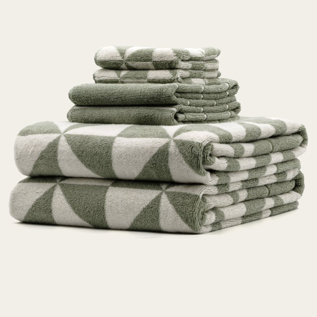 Italic Umbra Towels — side view