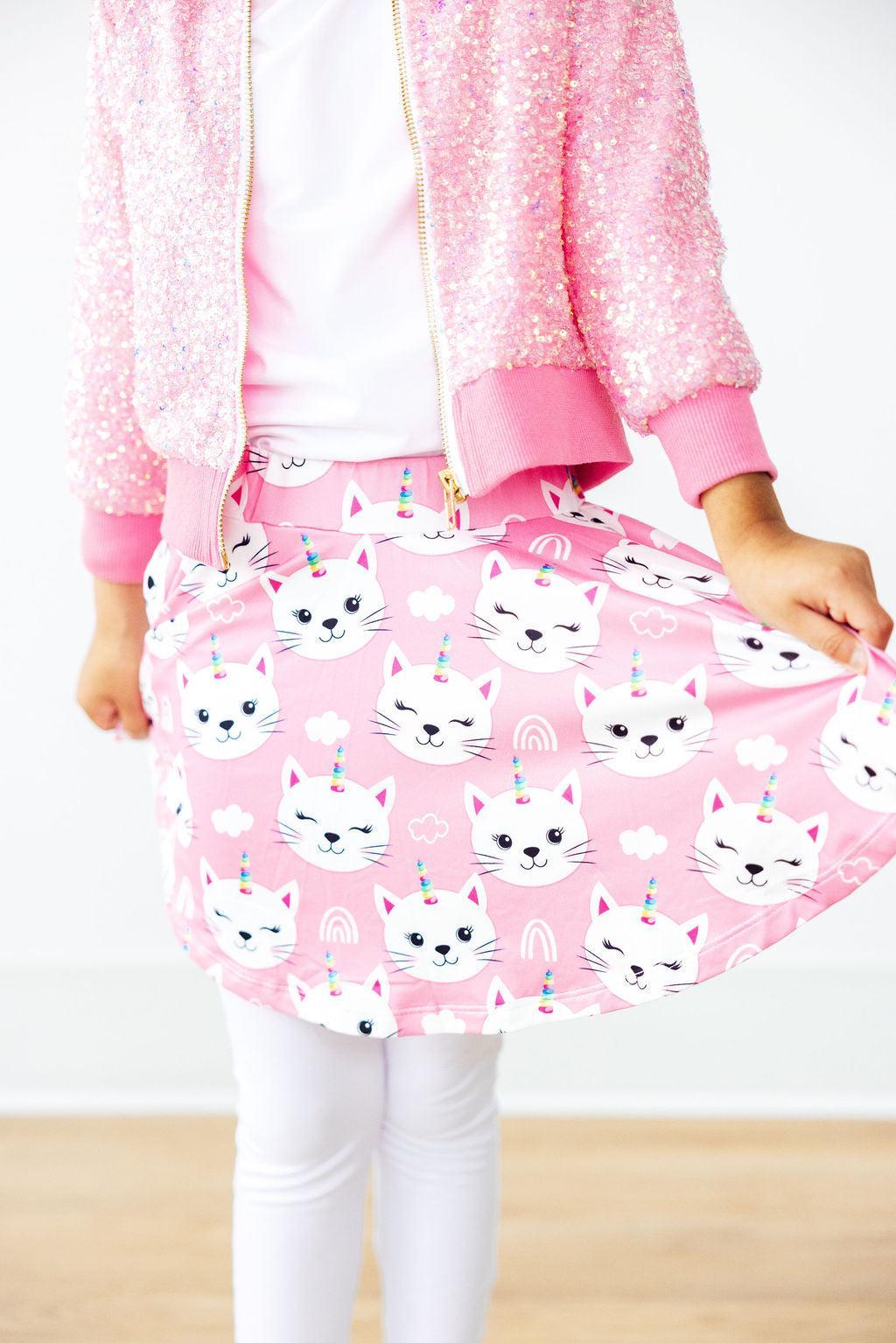 Mila & Rose ® Unicorn Kitties Twirl Skegging — lifestyle context