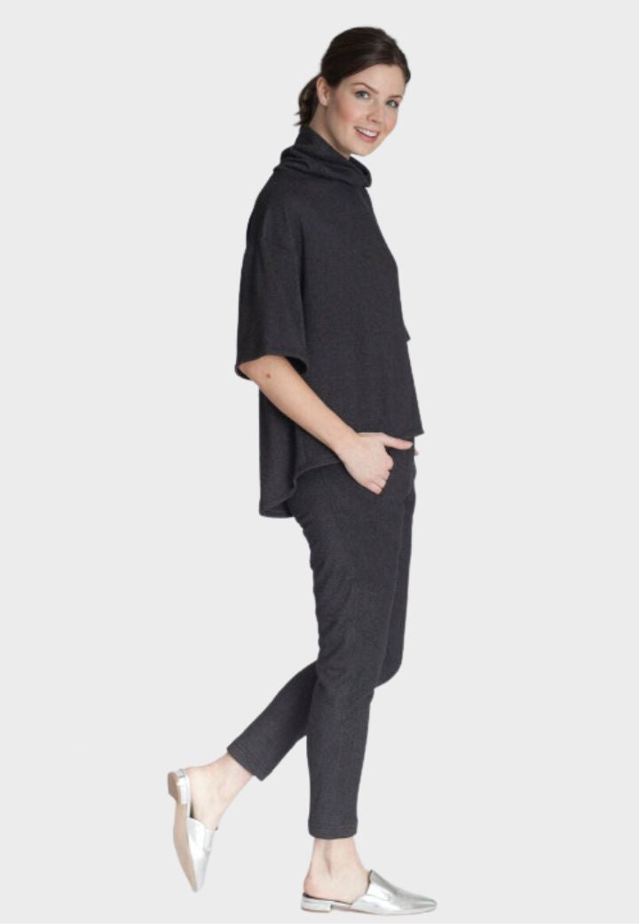 Buki Unisexy Jogger Pant — detail close-up