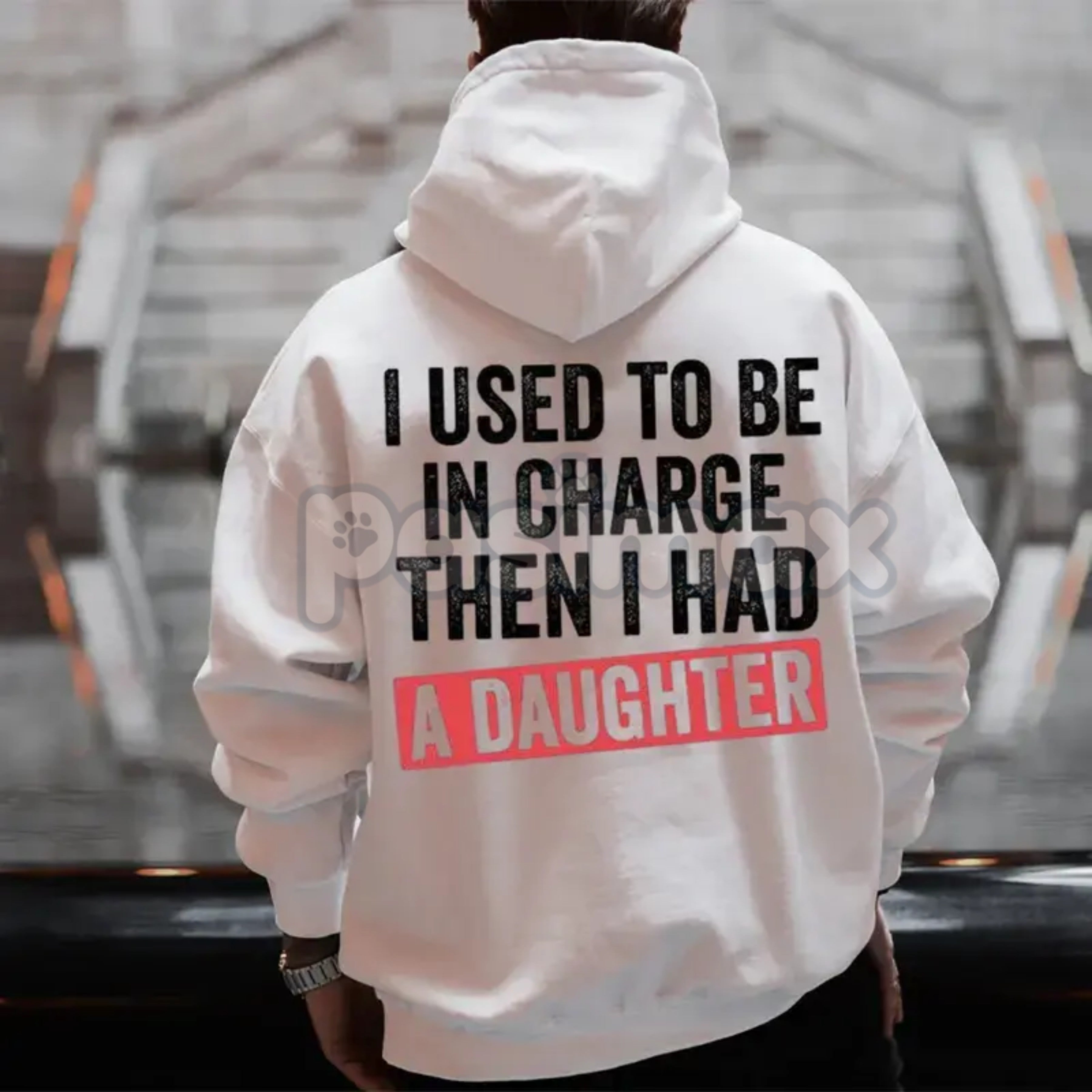 I Used To Be In Charge Then I Had A Daughter Hoodie – Funny Girl Dad Pullover, Relatable Fatherhood Graphic Sweatshirt, Humorous Men’s Gift