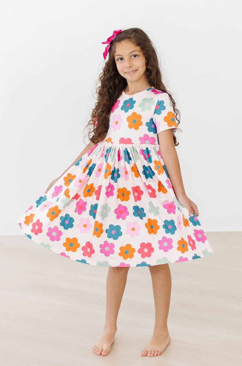 Mila & Rose ® Retro Floral S/S Pocket Twirl Dress — detail close-up