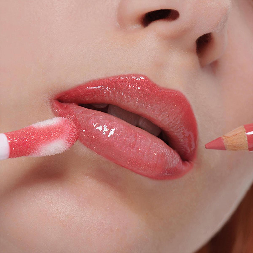 Pastel Perfect: Plumping Lip Gloss & Contour Liner Duo - Achieve Fuller, Defined Lips with Ultra-Glossy Finish