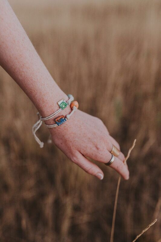 Earth Bands Washington State — side view
