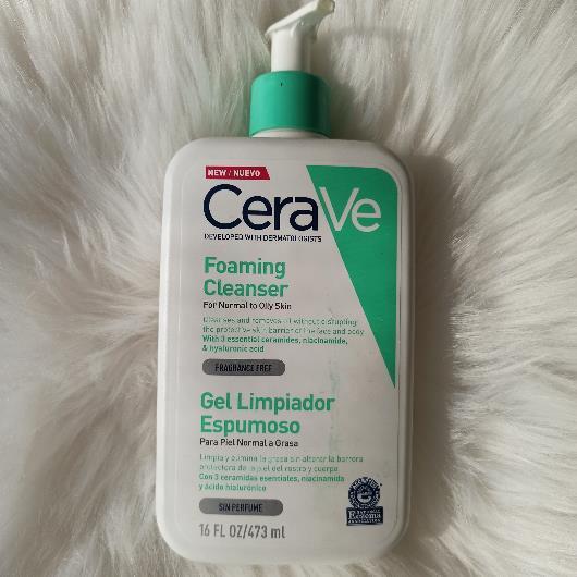 CeraVe Foaming Facial Cleanser for Normal to Oily Skin - Gentle, Non-Comedogenic & Hydrating