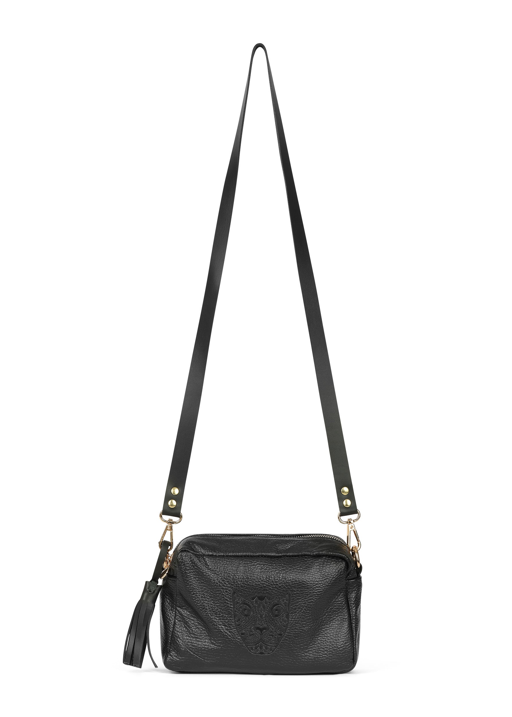 LOLA Y TULA Jaguar Lucia Crossbody Black — lifestyle context