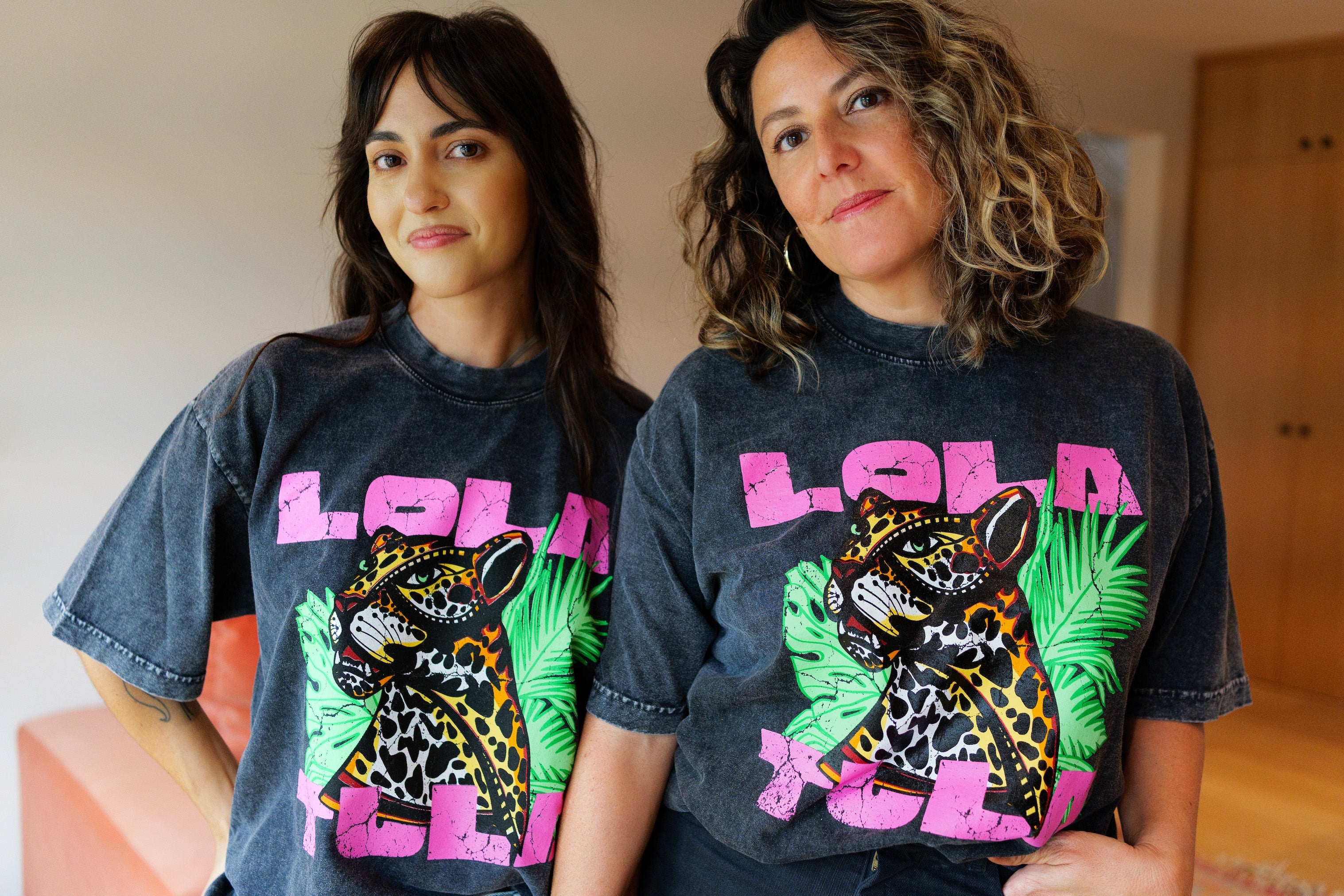 LOLA Y TULA Jungle Jaguar Tee // PINK — back view